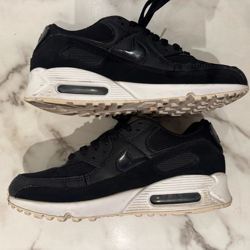 Nike Black and white AirMax 90’s Athletic Shoes